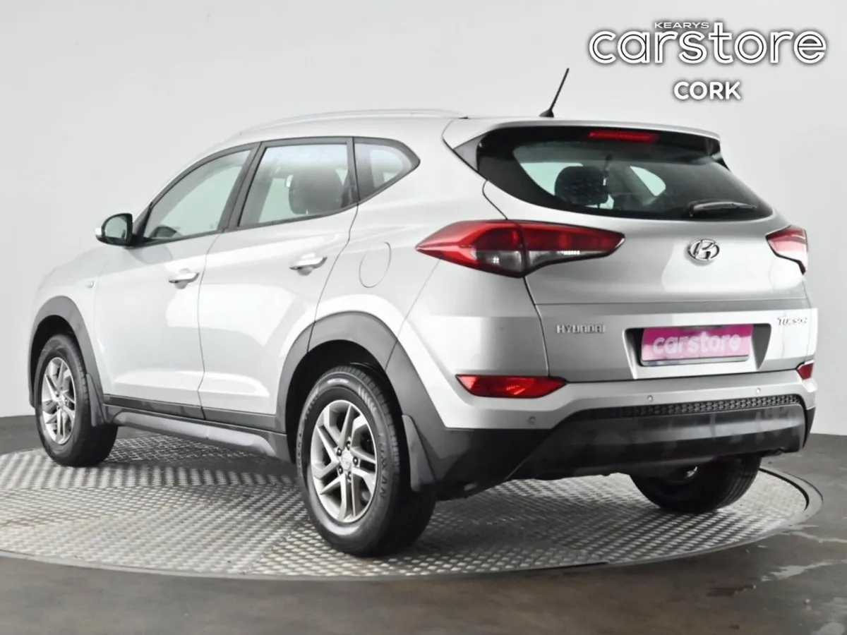 Hyundai Tucson 1.7 D Executive SE - Image 3