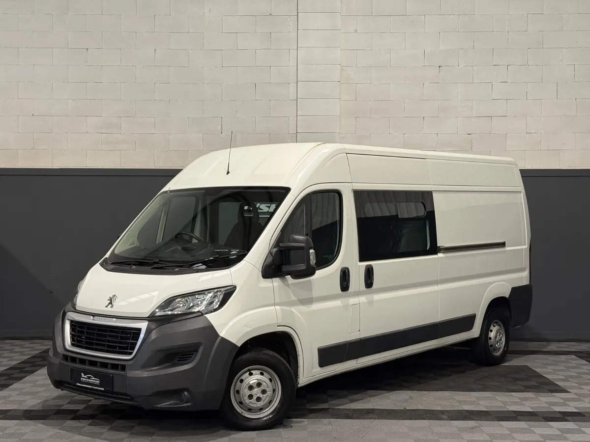 Peugeot Boxer 2018 7 SEAT CREWCAB NEW DOE €12950 + - Image 2