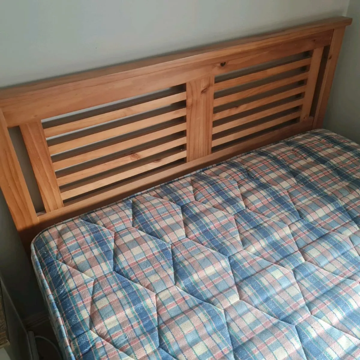 Bed & Matress - Image 3