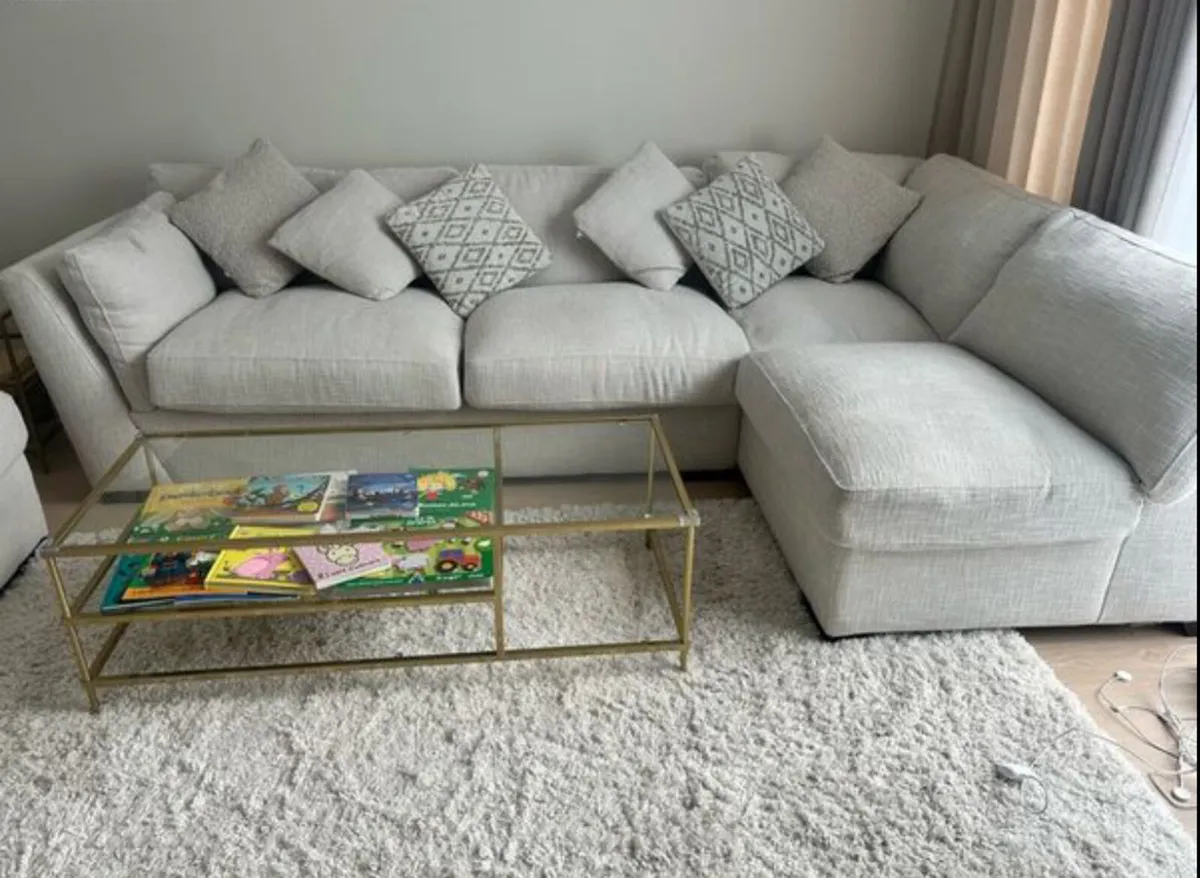 L shaped couch /sofa - Image 1