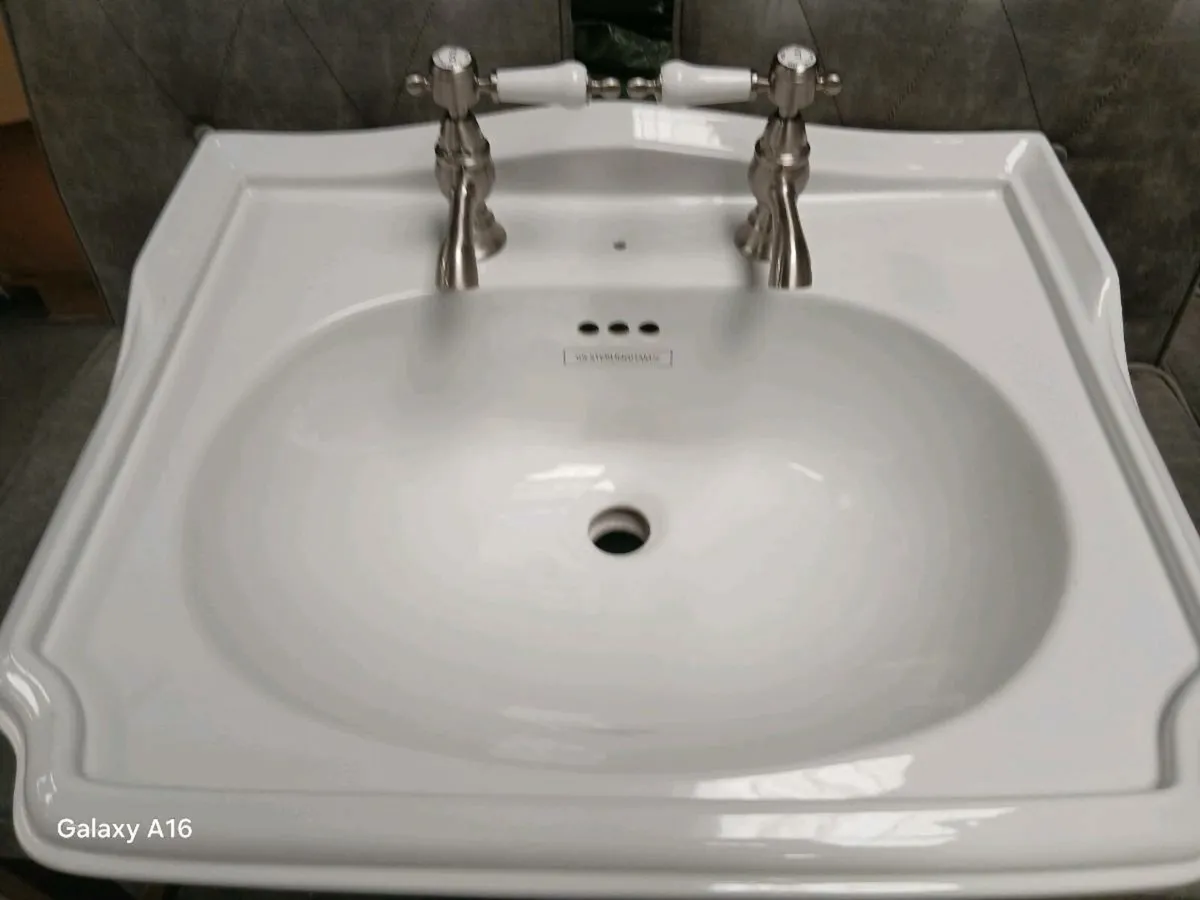 Wash Basin - Image 4