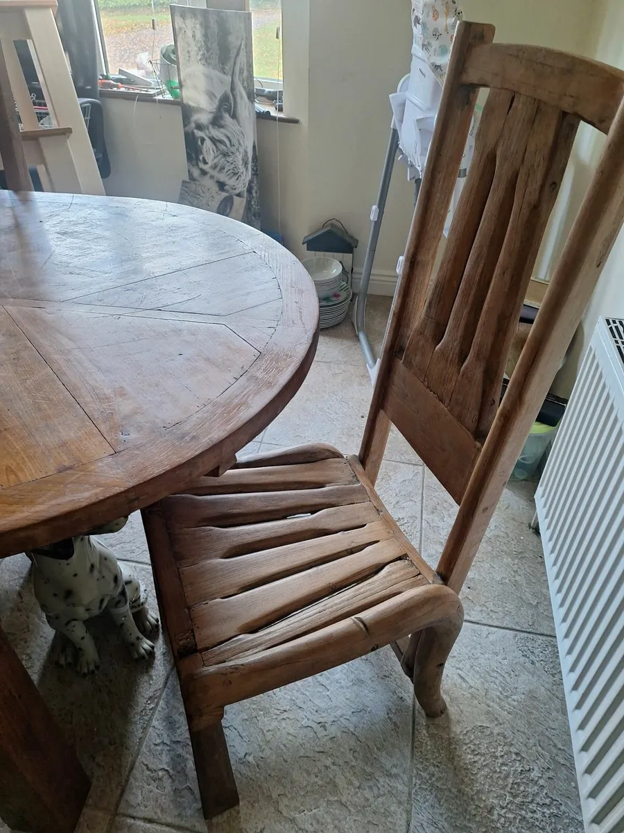 Table  & 6 chairs - Image 4