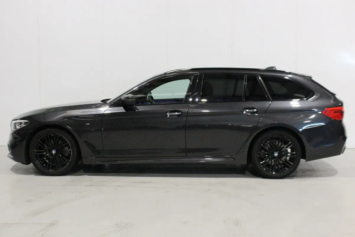 BMW 5-Series 2018 M Sport - Image 4