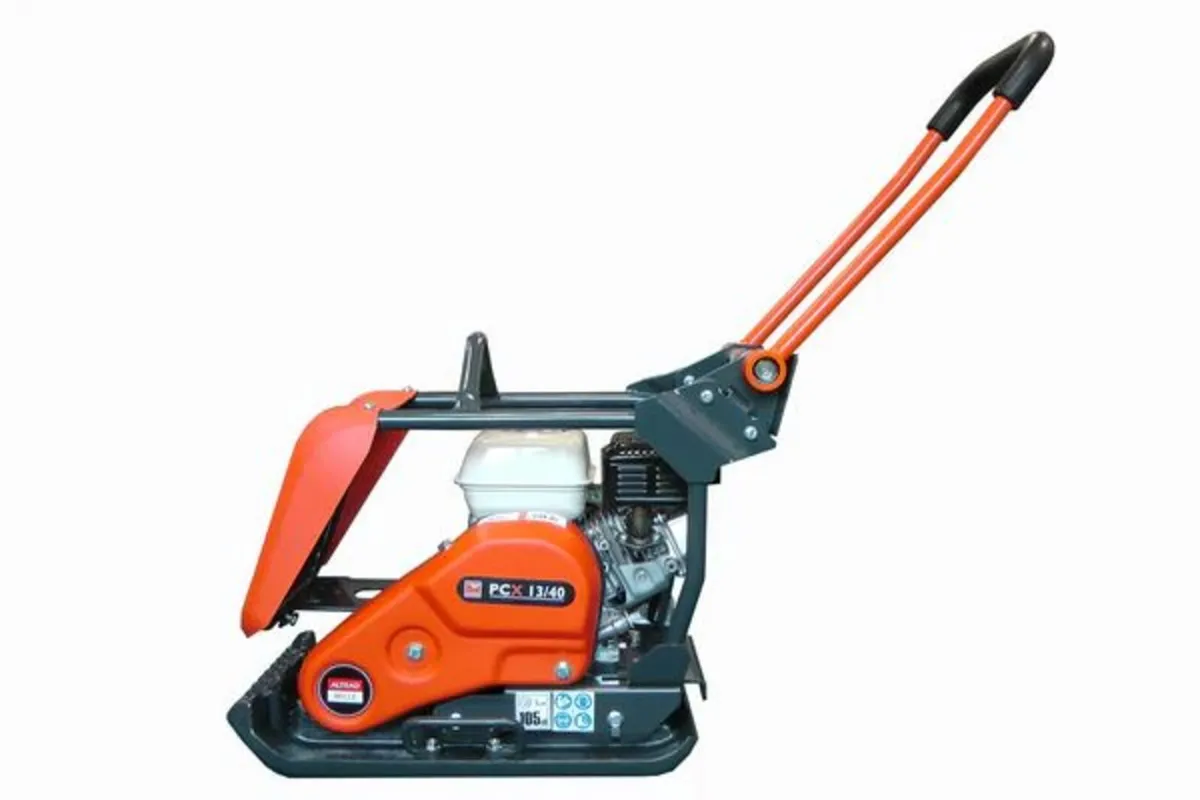 PCX13/40 5.5H 16" Plate Compactor - Altrad Belle - Image 2