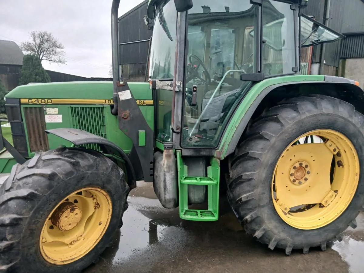 Tractor  No vat - Image 1