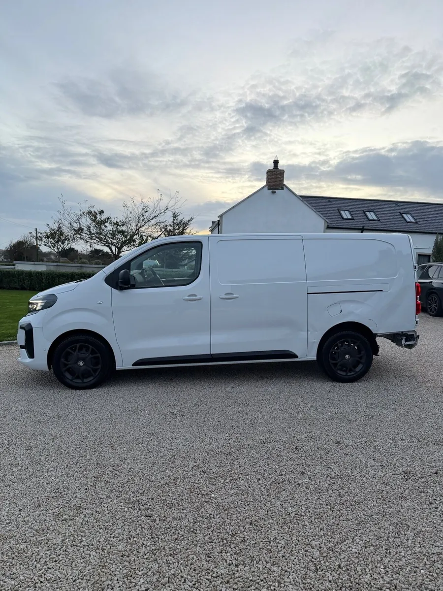 2025 Vauxhall Vivaro F3100 Pro 2.0 - Image 4