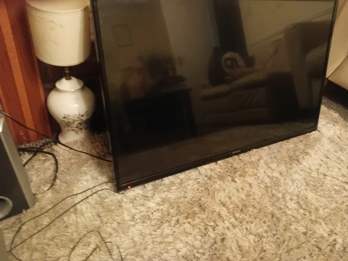 Smart TV  NO OFFERS - Image 2
