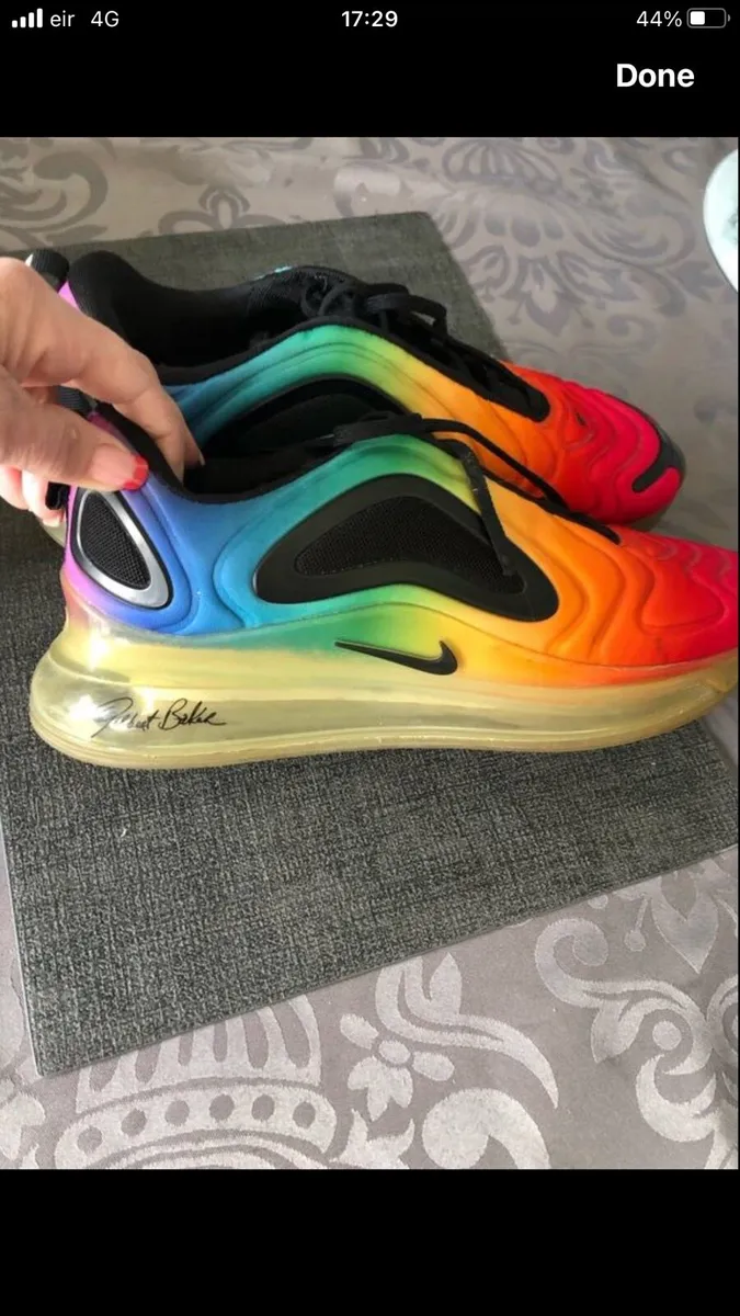 Mens trainers like new size 8 €50 - Image 3