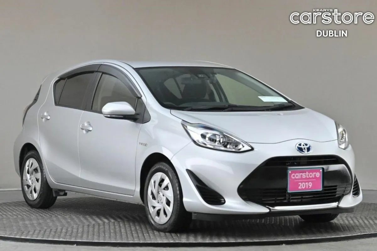 Toyota Aqua 1.5 VVT-i HYBRID **REVERSE CAM**PARK S - Image 1