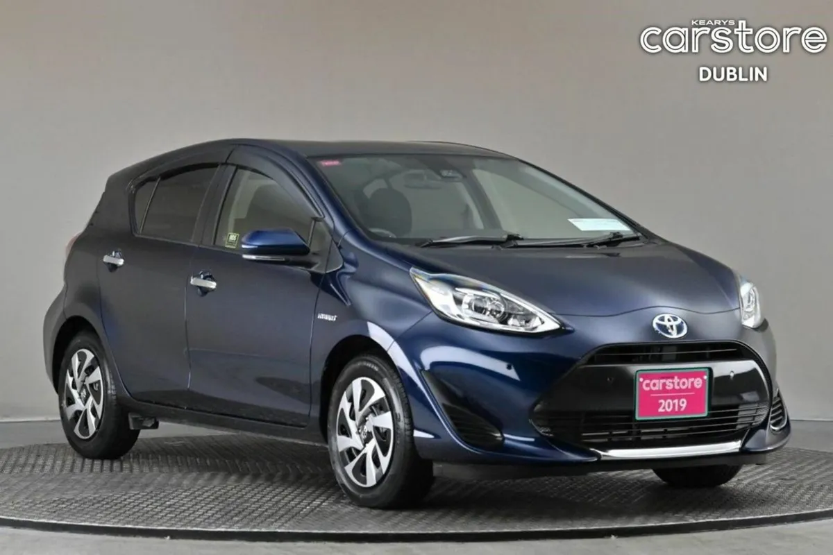 Toyota Aqua 1.5 VVT-i HYBRID **REVERSE CAM**PARK S - Image 1