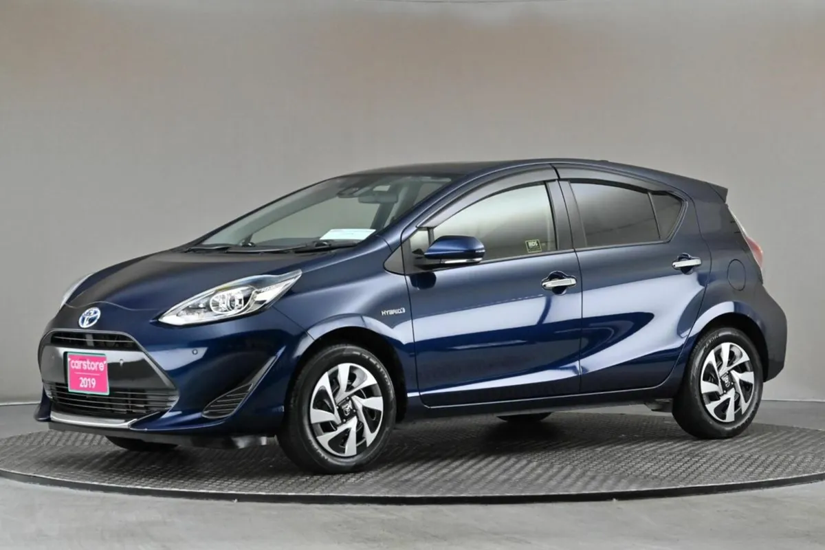 Toyota Aqua 1.5 VVT-i HYBRID **REVERSE CAM**PARK S - Image 4