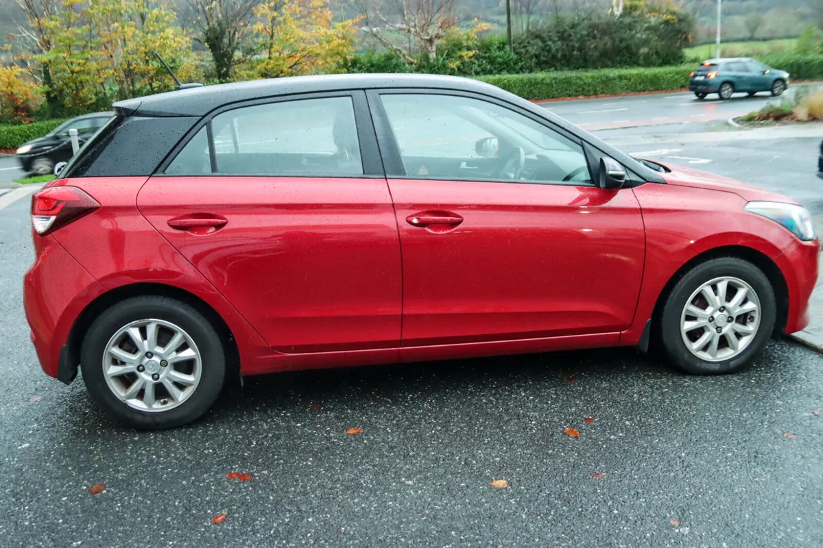 2016 Hyundai i20  1.2 Petrol SE - Image 4