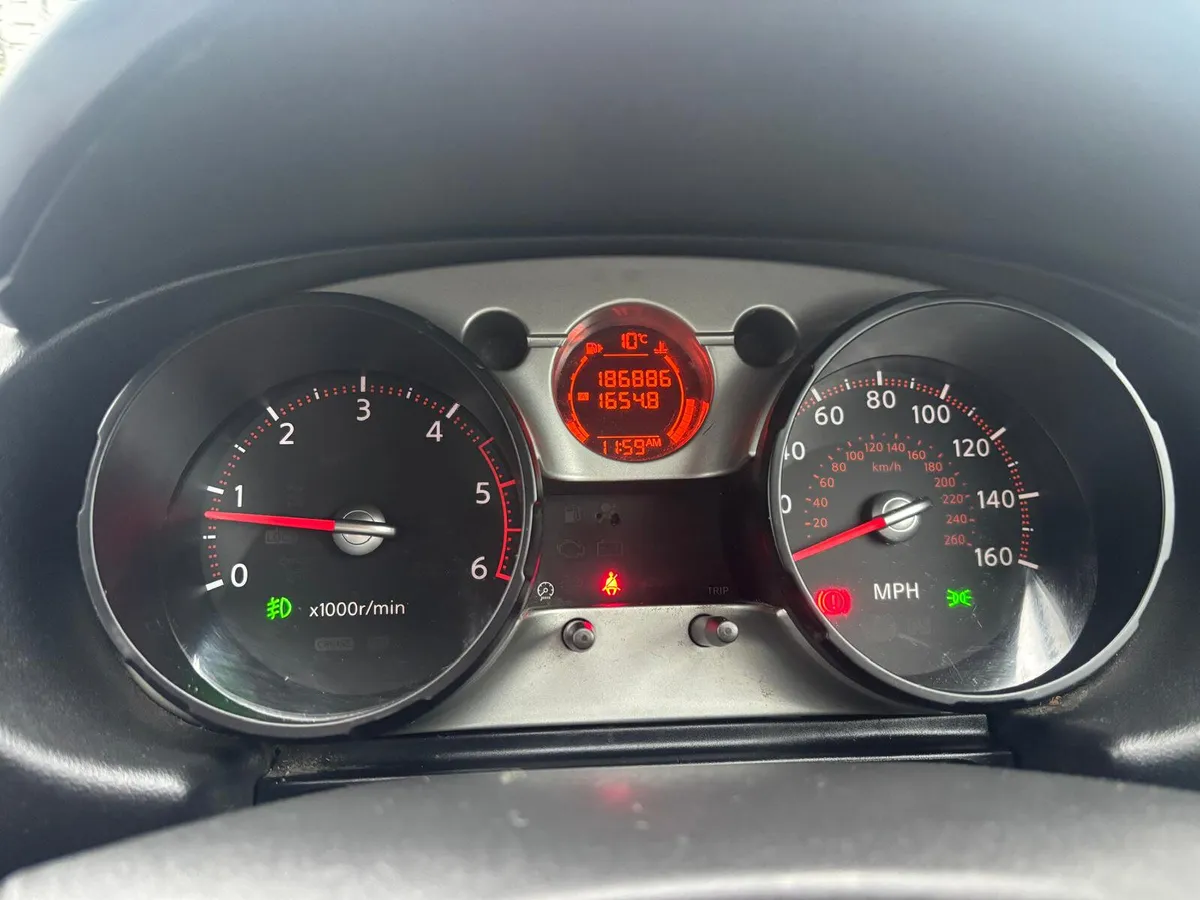 Nissan Qashqai   1.5 DCI  TRADE SALE - Image 3