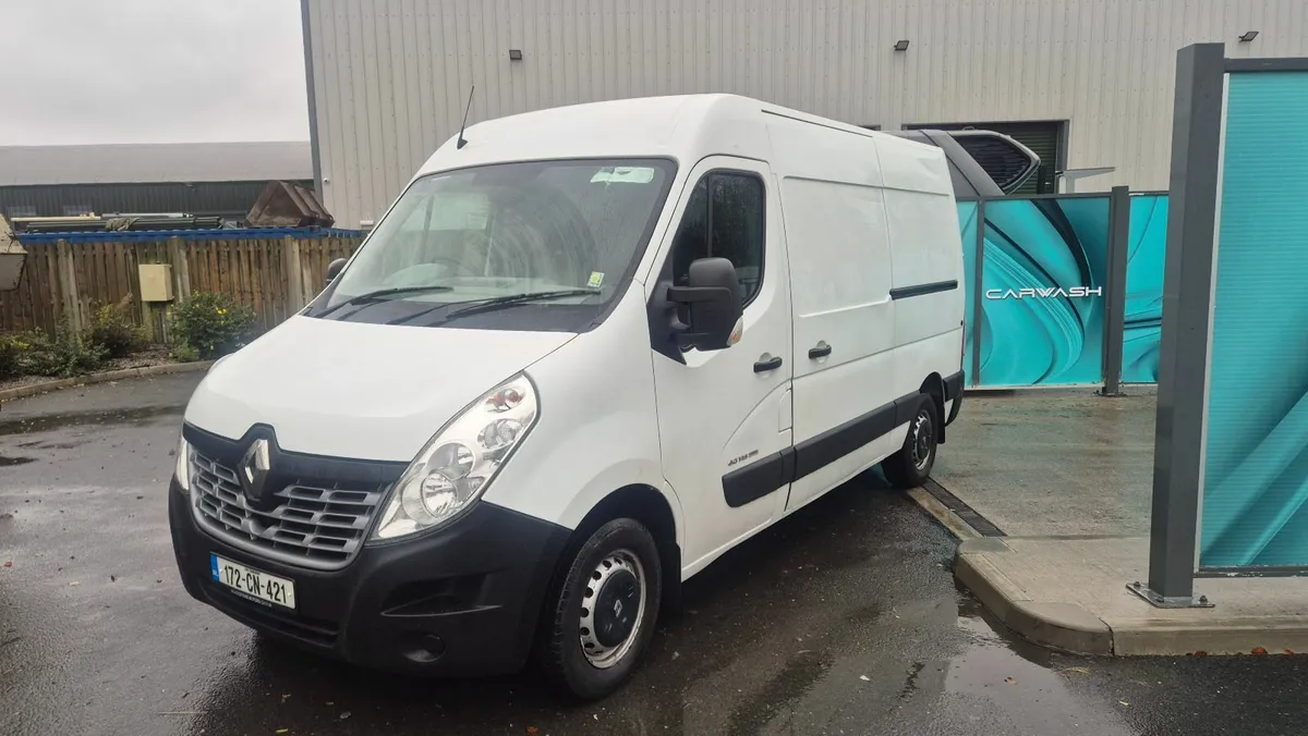 Renault Master 2017 - Image 2