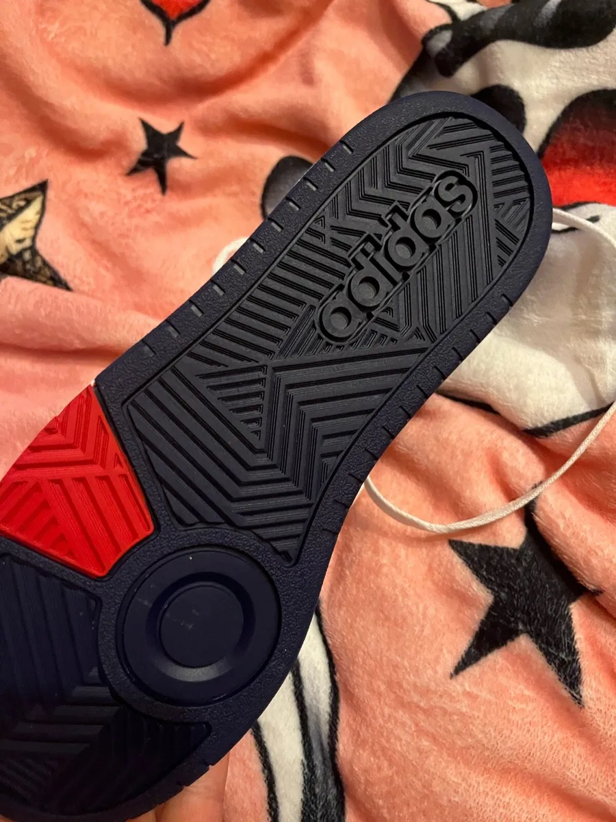 New adidas trainers - Image 3