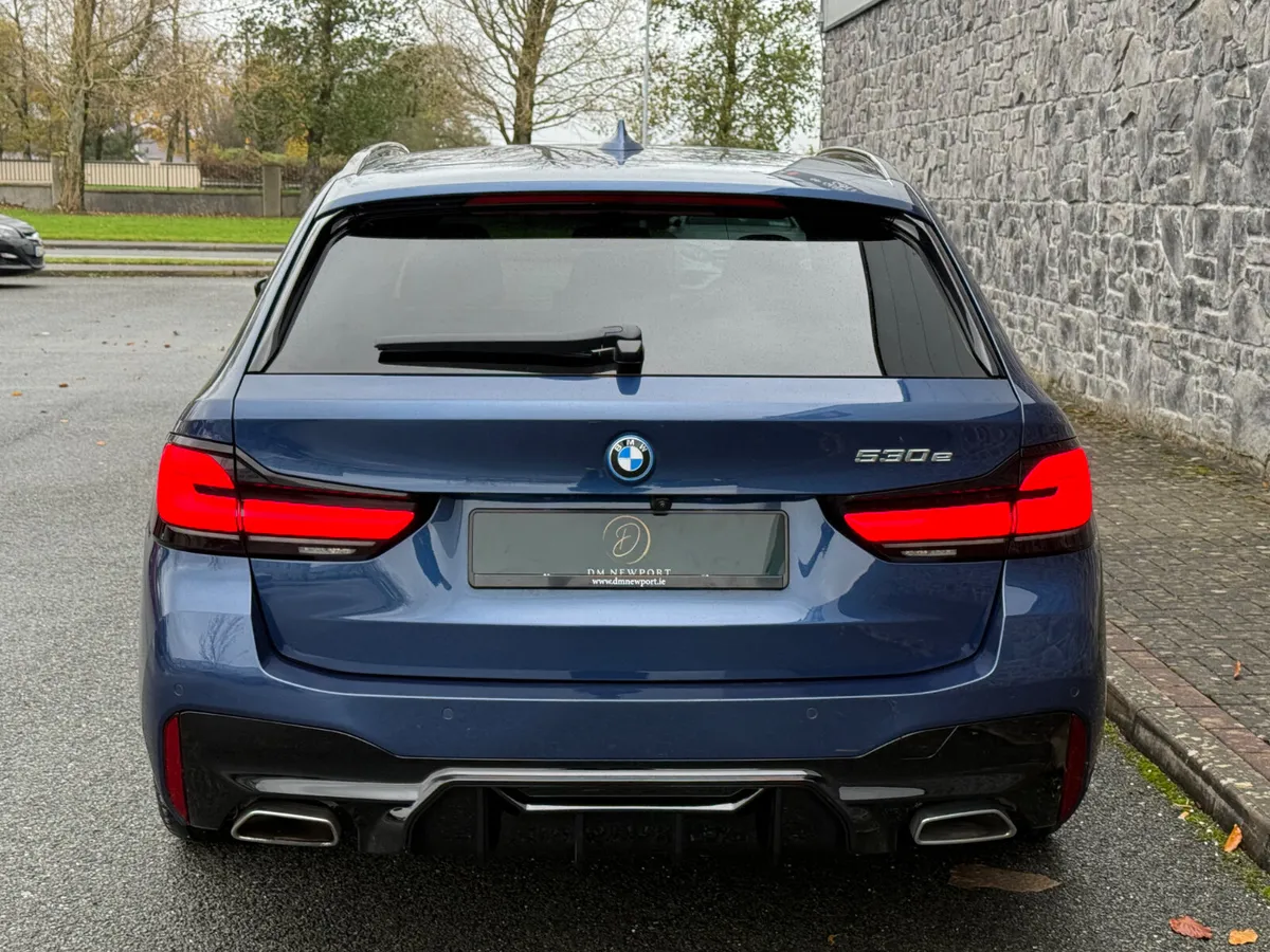 2022 BMW 530e M Sport M Perf Touring G31 FSH - Image 2