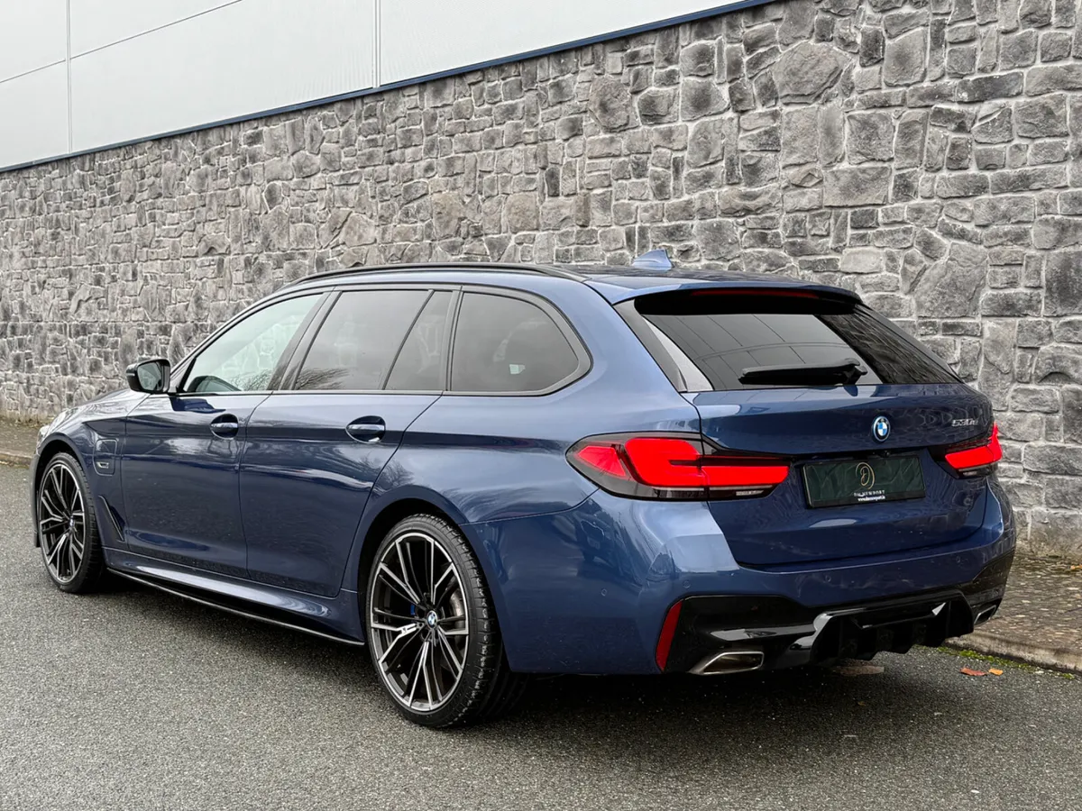 2022 BMW 530e M Sport M Perf Touring G31 FSH - Image 3