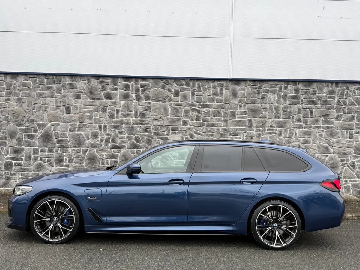 2022 BMW 530e M Sport M Perf Touring G31 FSH - Image 4