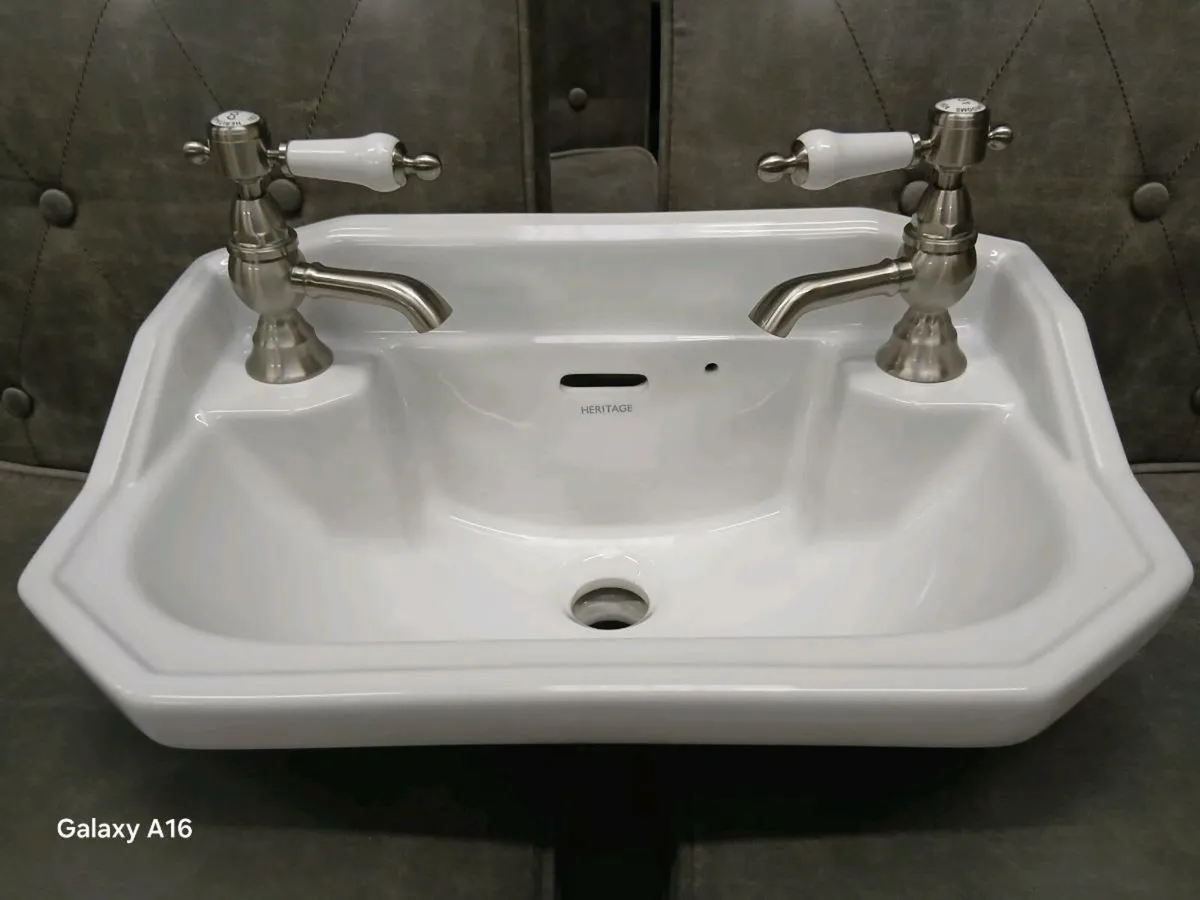 Wash basin - Image 1