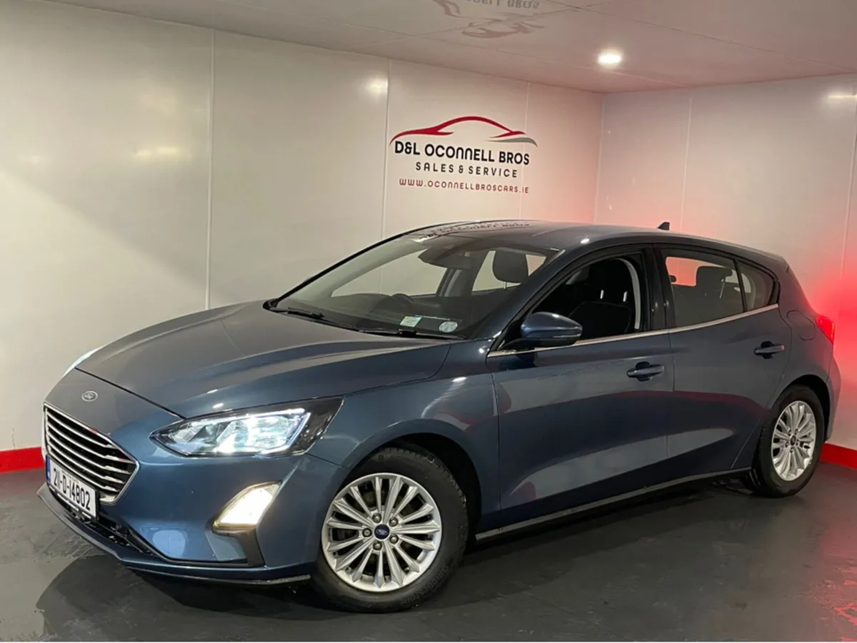Ford Focus TITANIUM EDITION 1.5 TD 120 4DR - Image 2