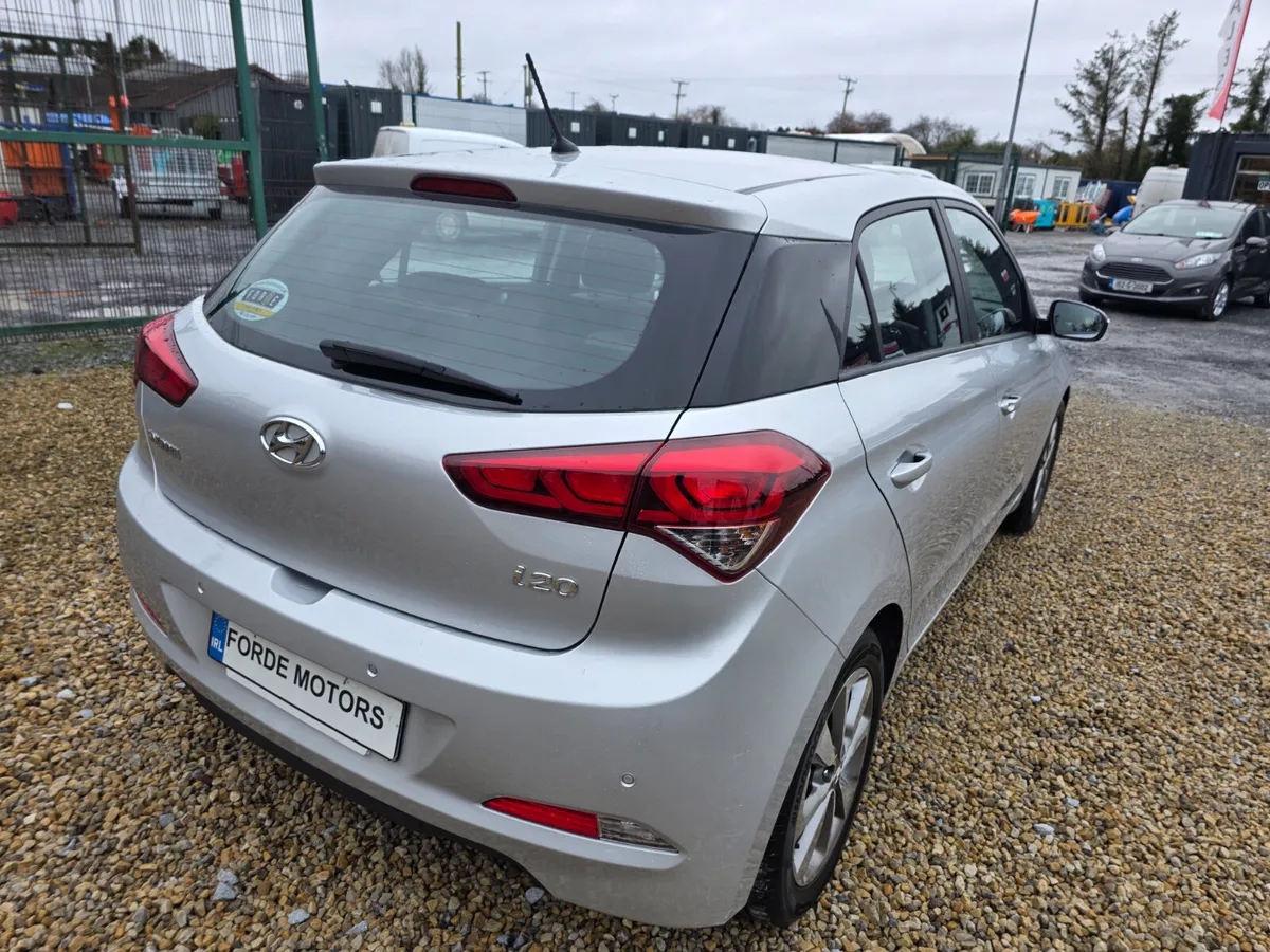 Hyundai i20 2016 - Image 3