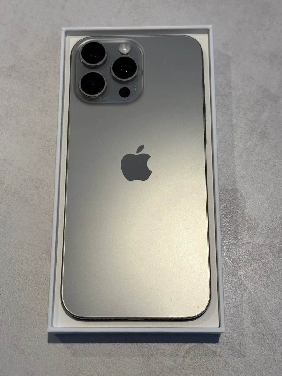 iPhone 16 Pro Max Titanium 256gb - Image 1