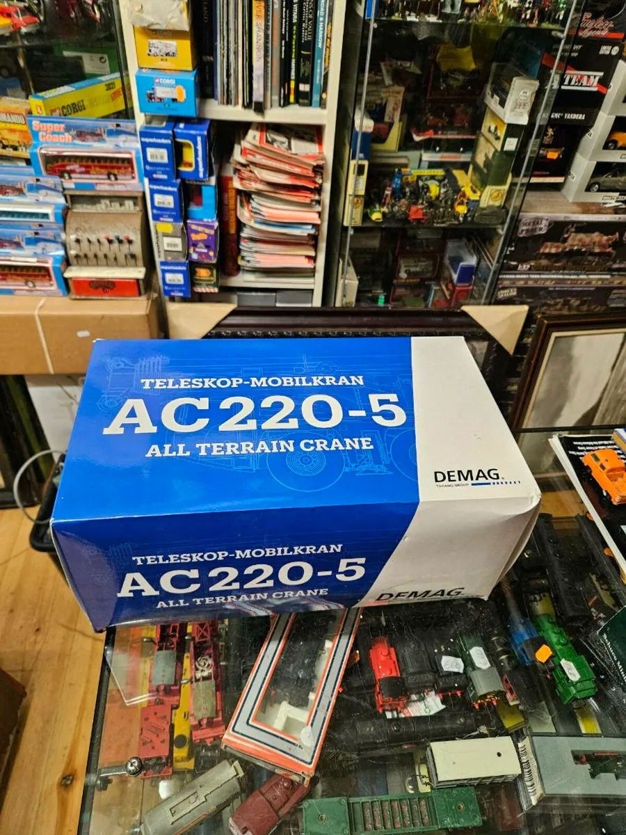 Corgi WSI Kavabagh Crane Hire - Image 1