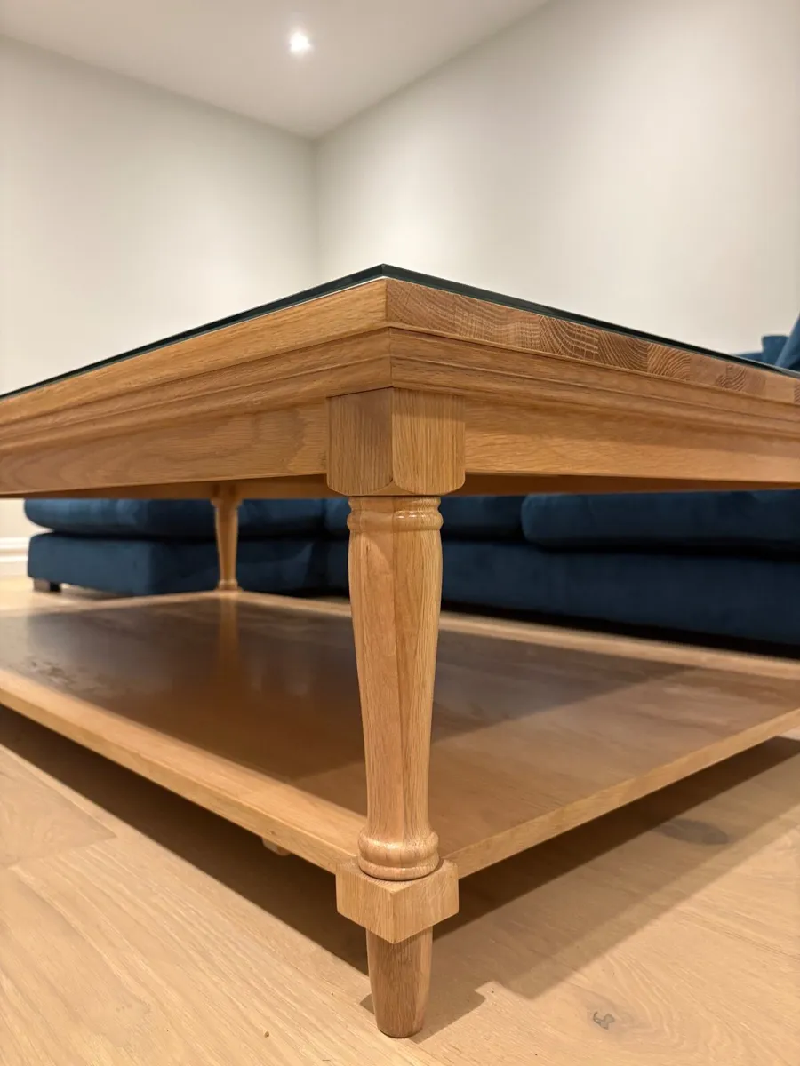 Nuptune table - Image 1