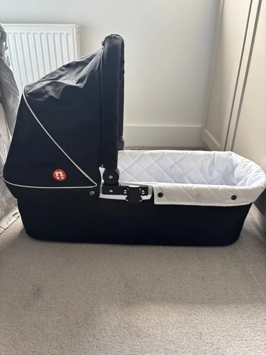 Out n About Carrycot for Double - Image 1