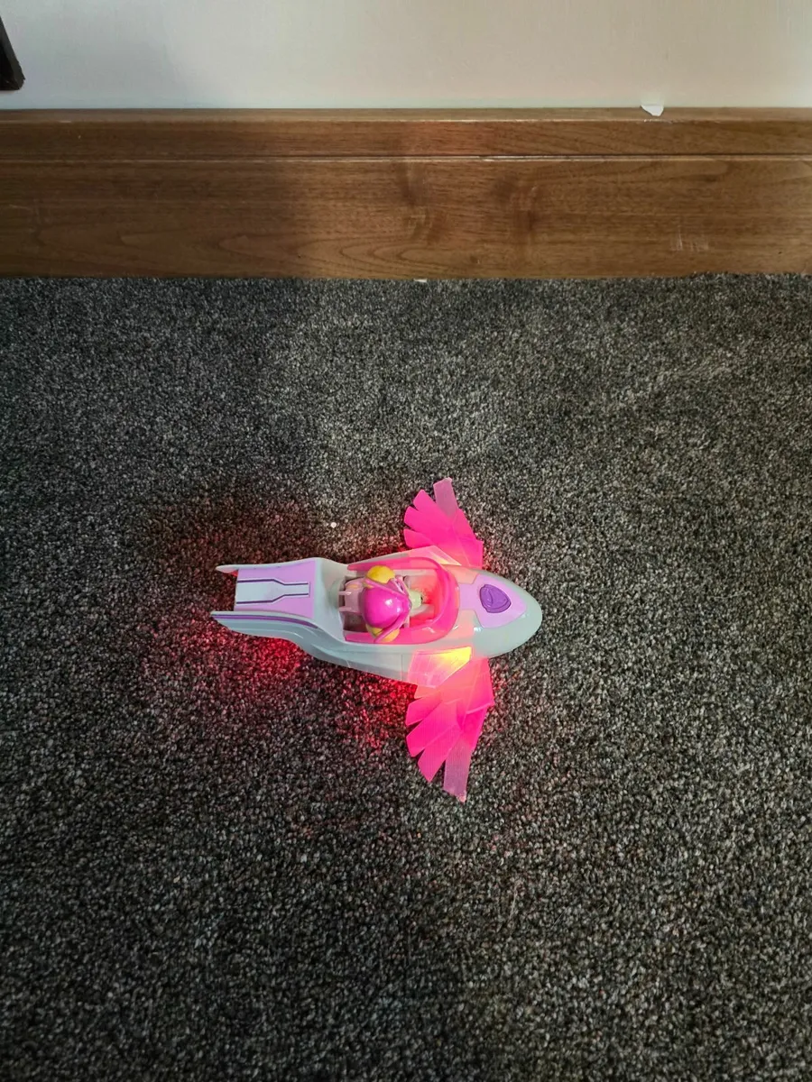 RARE  Paw Patrol Mighty Pps Super PAWs Skye Deluxe - Image 2