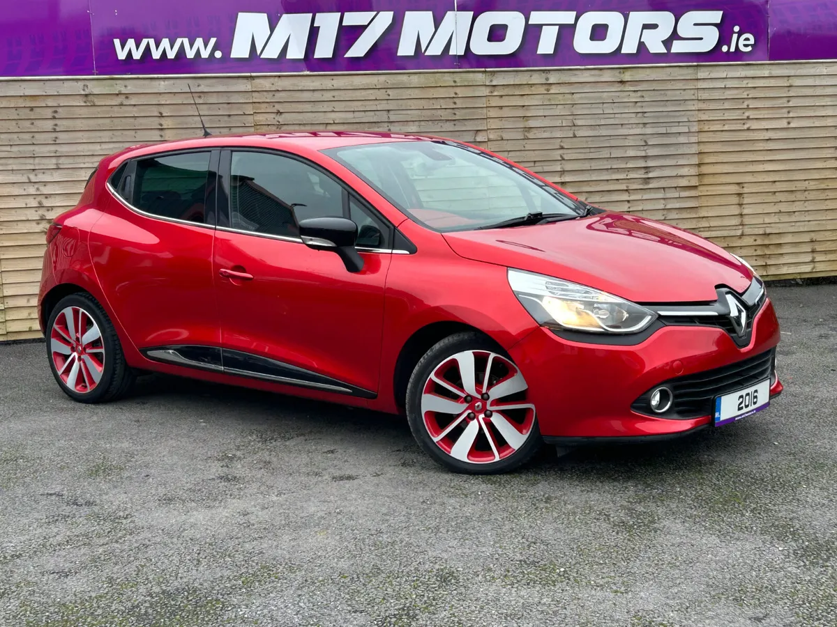 RENAULT CLIO! VERY LOW KMS - Image 2