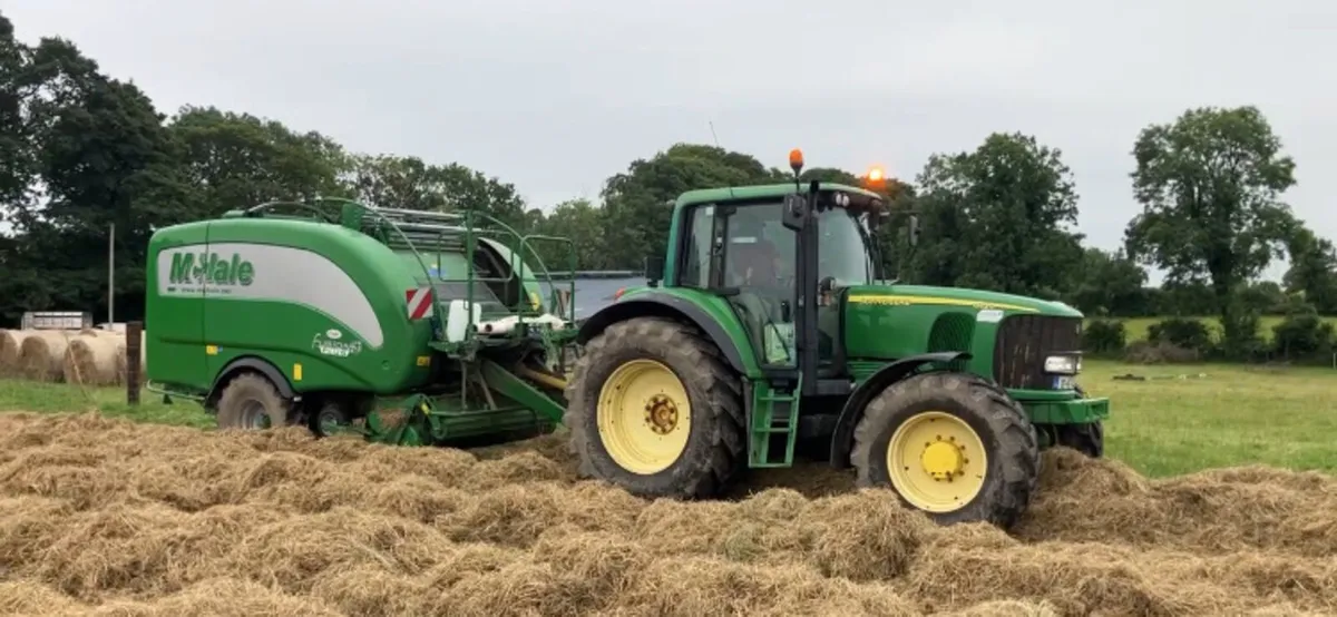 STRAW & HAY       Delivered to Yard - Image 4