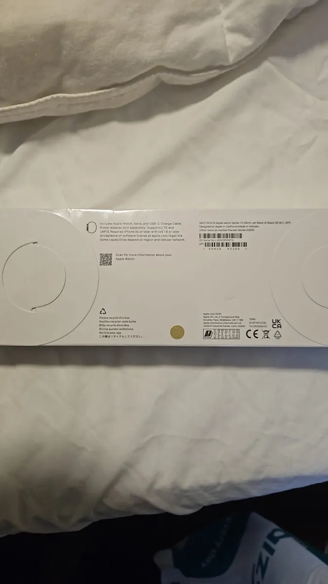 Apple Watch 10 AirPods Pro 2 - Image 1