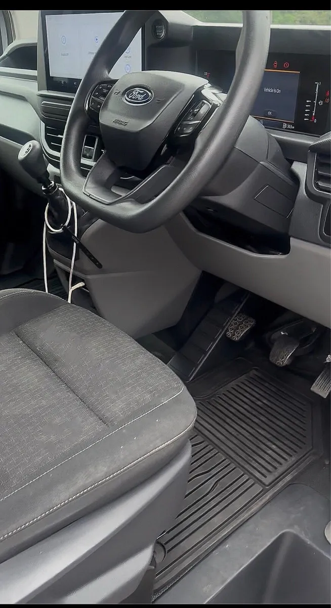 Ford Transit Custom 2024 - Image 4