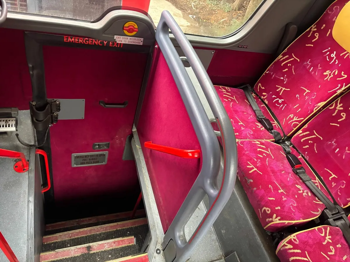 DAF Vanhool Coach for Sale - Image 4