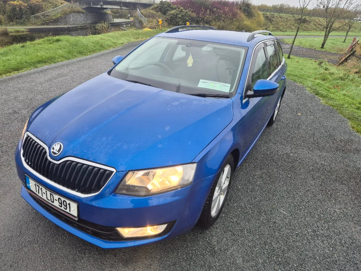 171 Skoda Octavia 1.6 TDI SE TECH GL III 5DR - Image 3