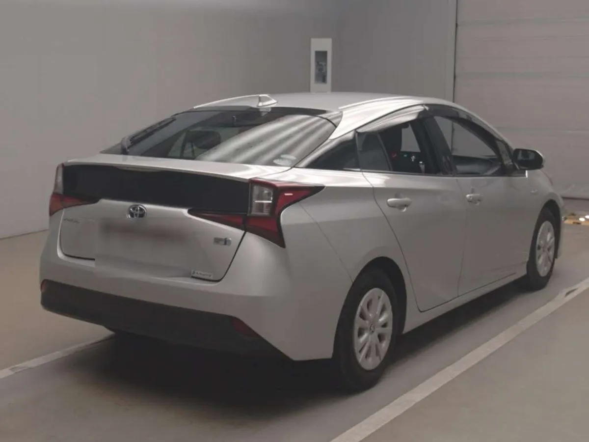 Toyota prius  2020 1.8 - Image 4