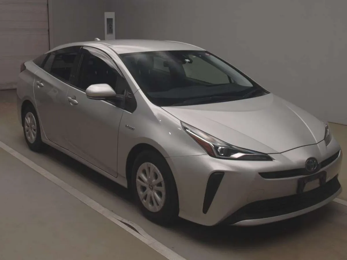 Toyota prius  2020 1.8 - Image 1