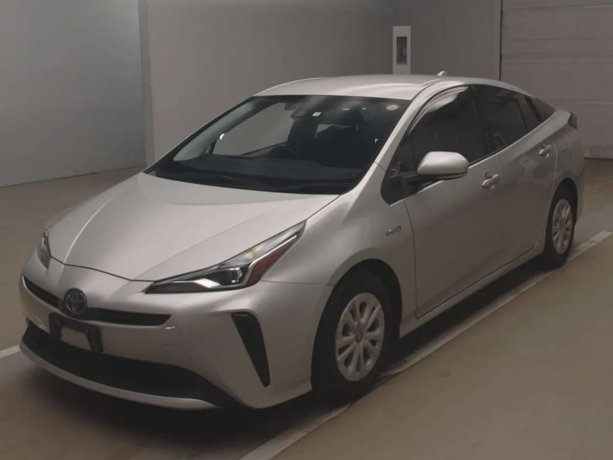 Toyota prius  2020 1.8 - Image 3