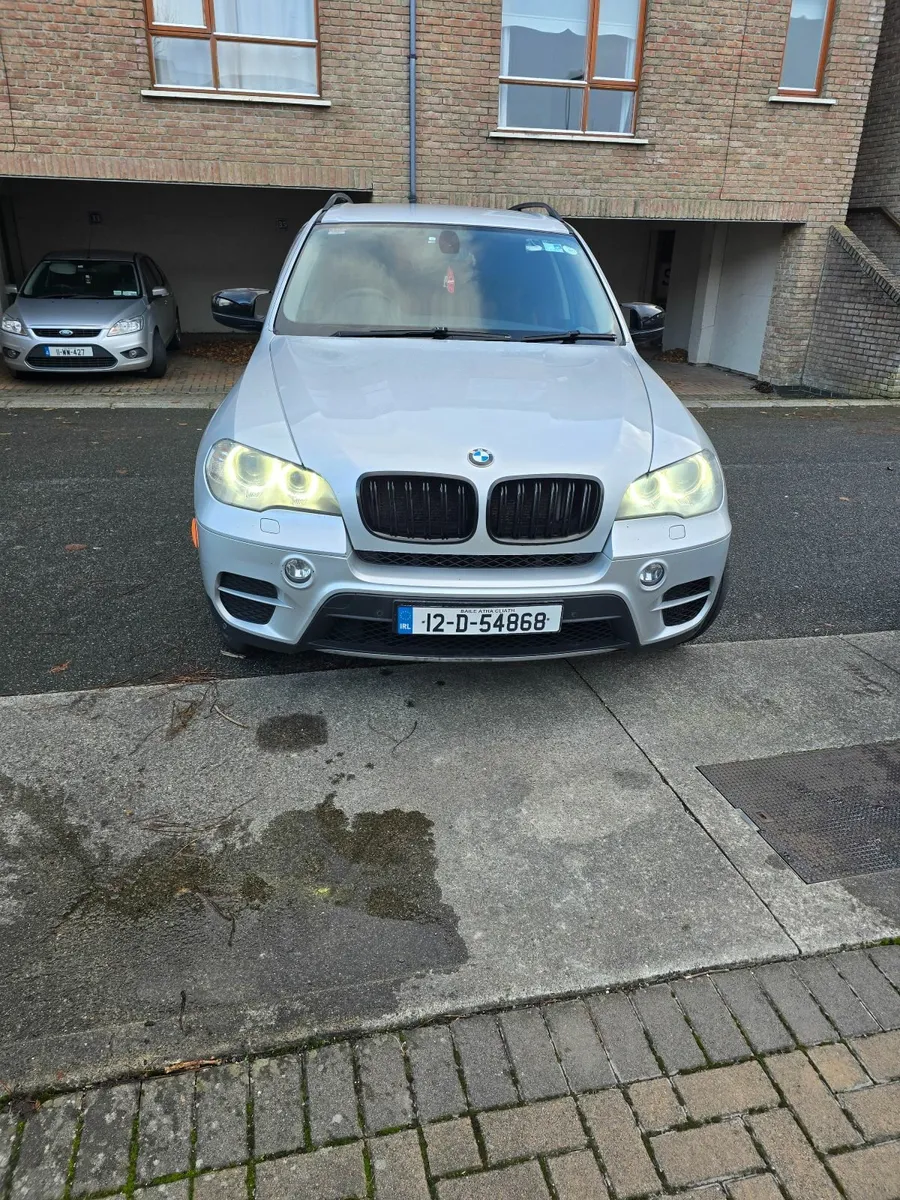 BMW X5 2012 - Image 2