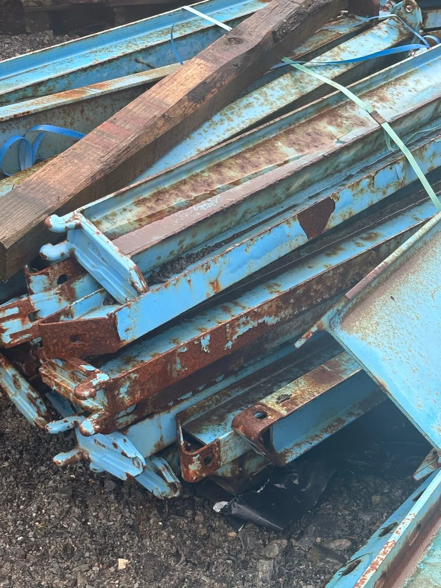 Cantilever steel/timber yard racking big quantity - Image 2