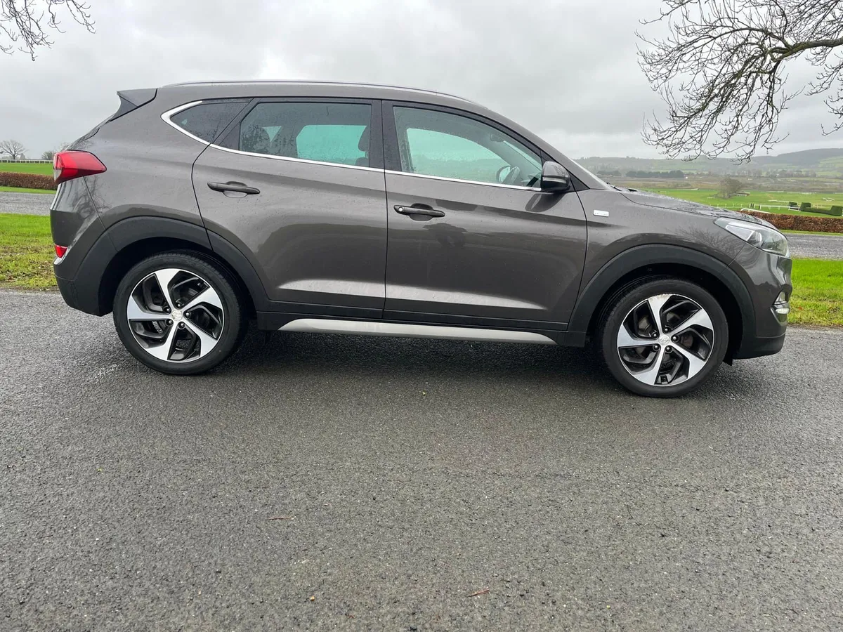 Hyundai Tucson 2017 sport addition - Image 2