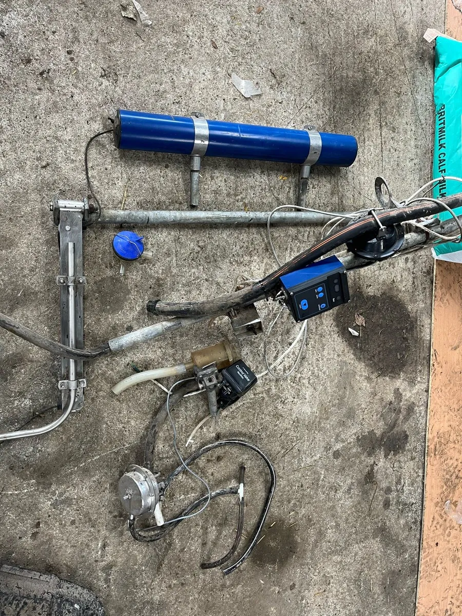 Delaval acr 5000 and swing over arms - Image 1