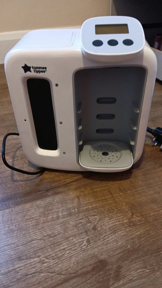 Tommy Tippee Bottle Maker