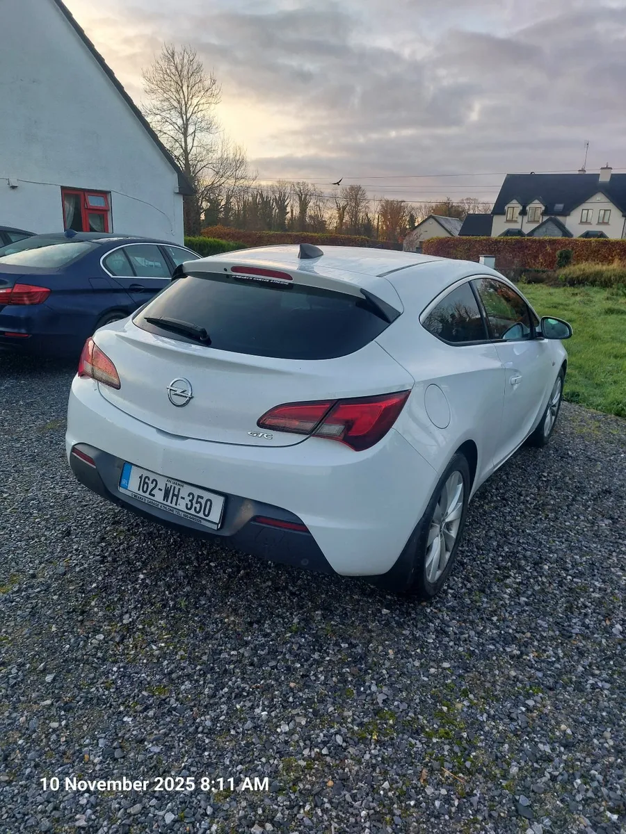 Opel Astra 2016 - Image 1