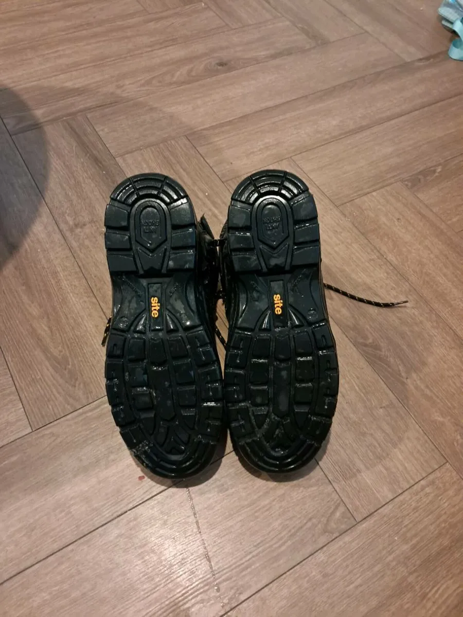 Safety boots uk 10 - Image 3