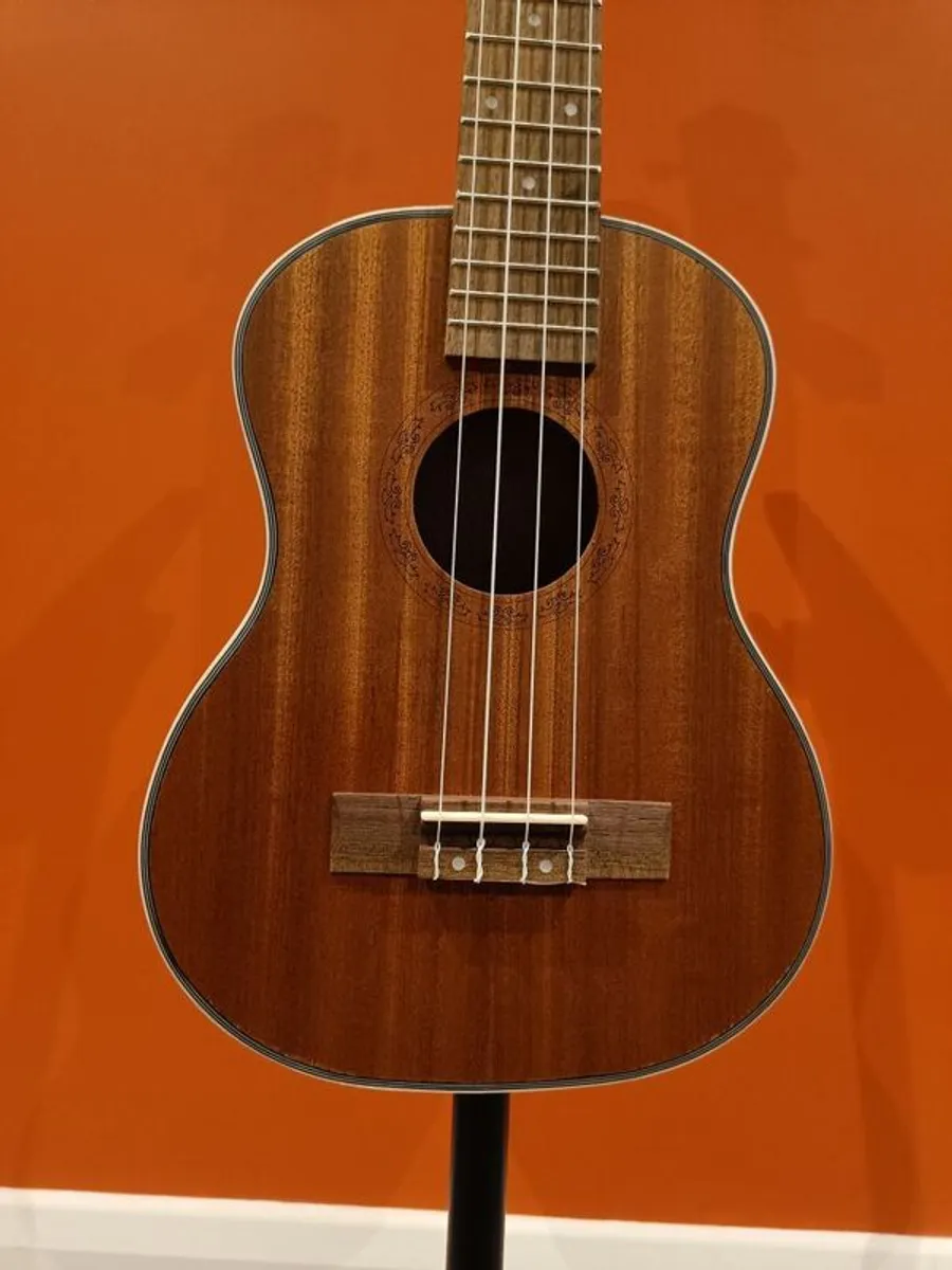 ukulele Tenor, 26 inches. Brand new comes with bag and ukulele strap or full bundle of accessories for 75euro - Image 2