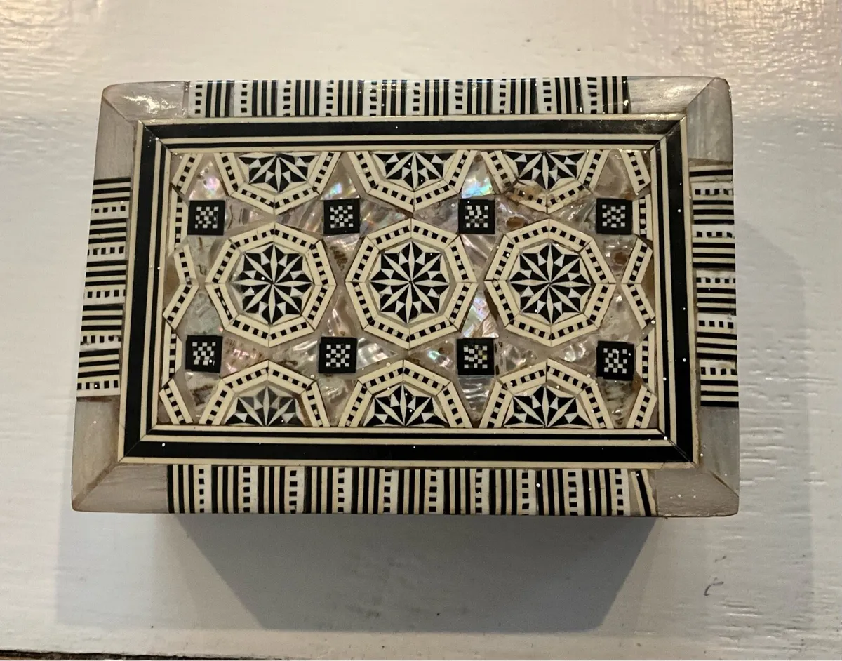 Inlaid Mother of Pearl Egyptian Hand Made Box - Image 1