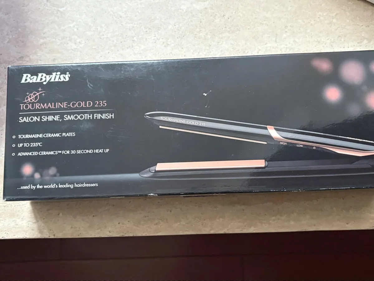 New Babyliss Tourmaline hair tongs - Image 1