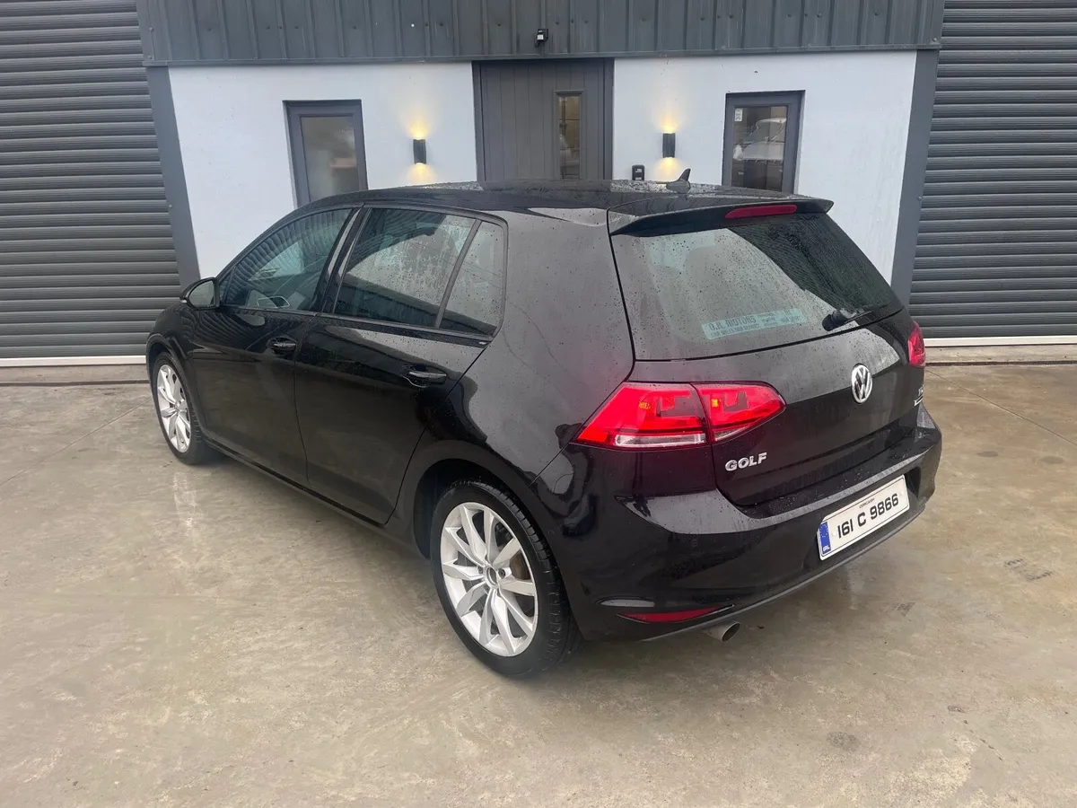 Volkswagen Golf 2016 - Image 2